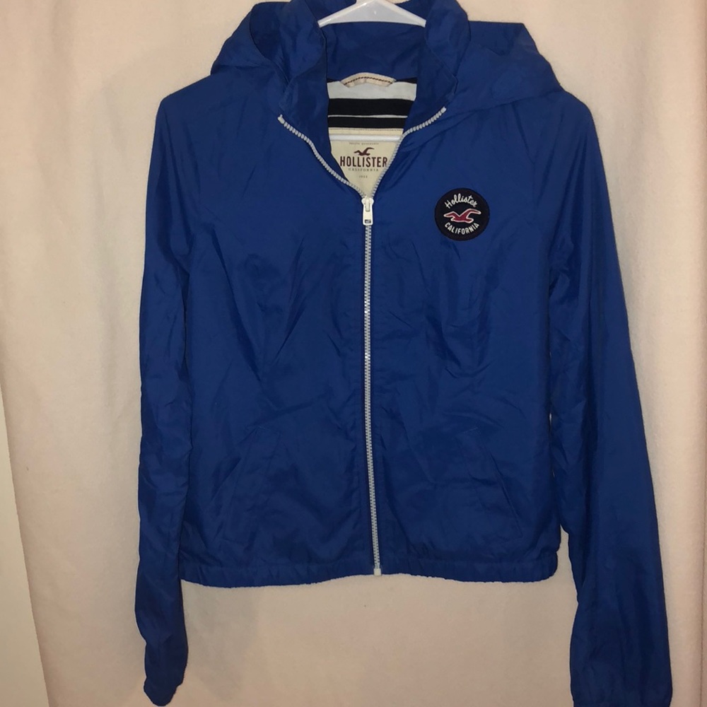 Blue Hollister wind breaker